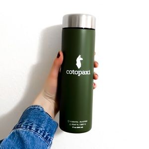 Brand new green Cotopaxi capa vacuum water bottle